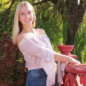 Meet your Posher, Anna